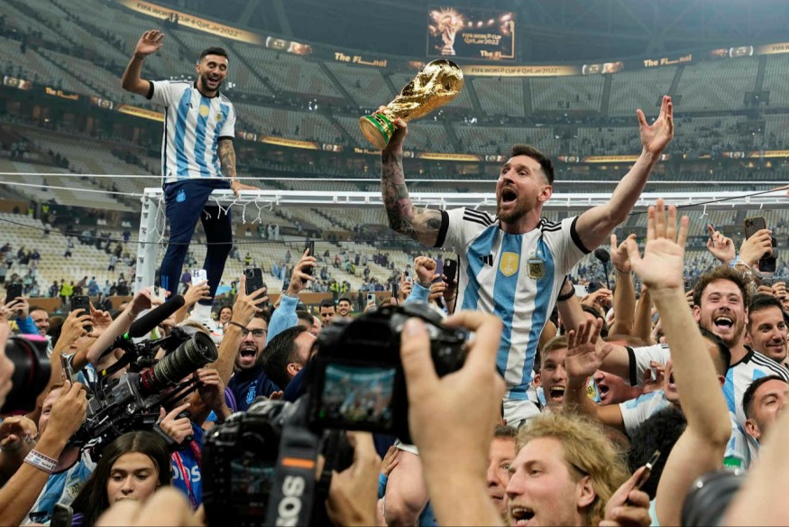 Coupe du monde 2022 : Après une finale dramatique pleine de rebonds, l'Argentine bat la France.